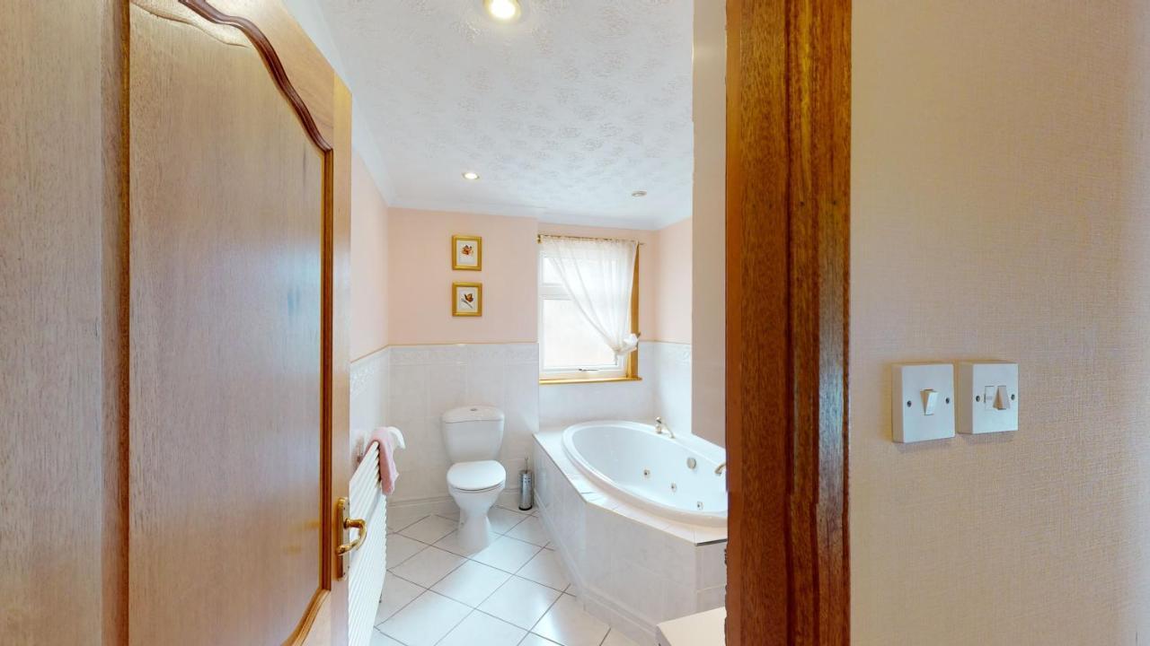 Puffins Nest Gardenstown Exterior photo