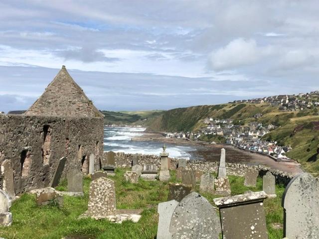 Puffins Nest Gardenstown Exterior photo